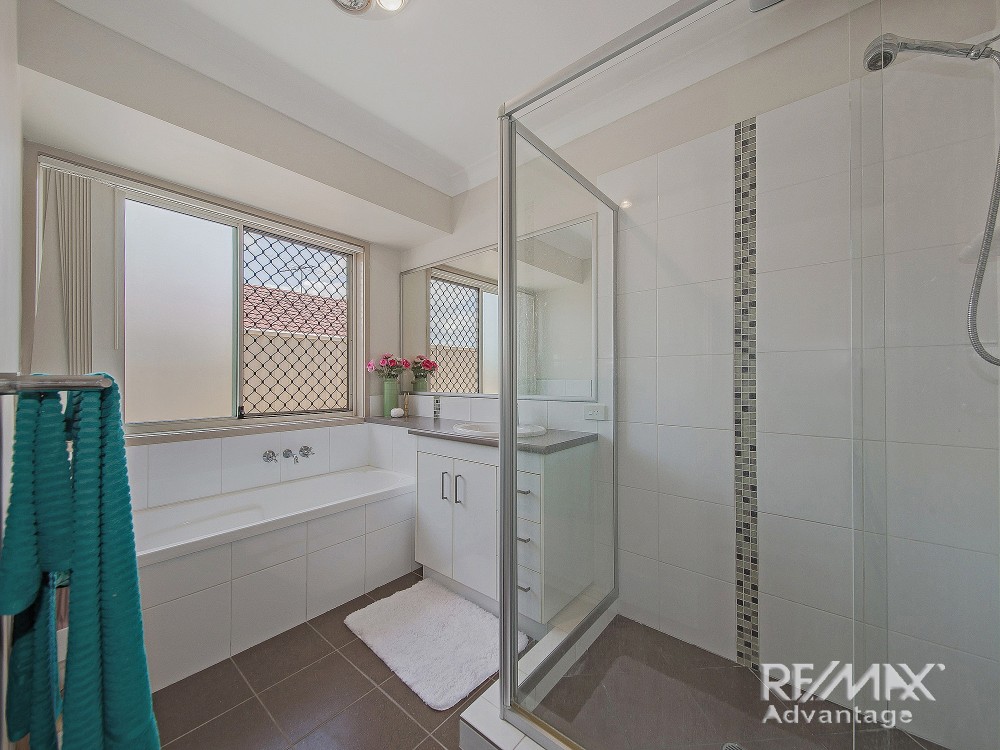 Real Estate in Wynnum West