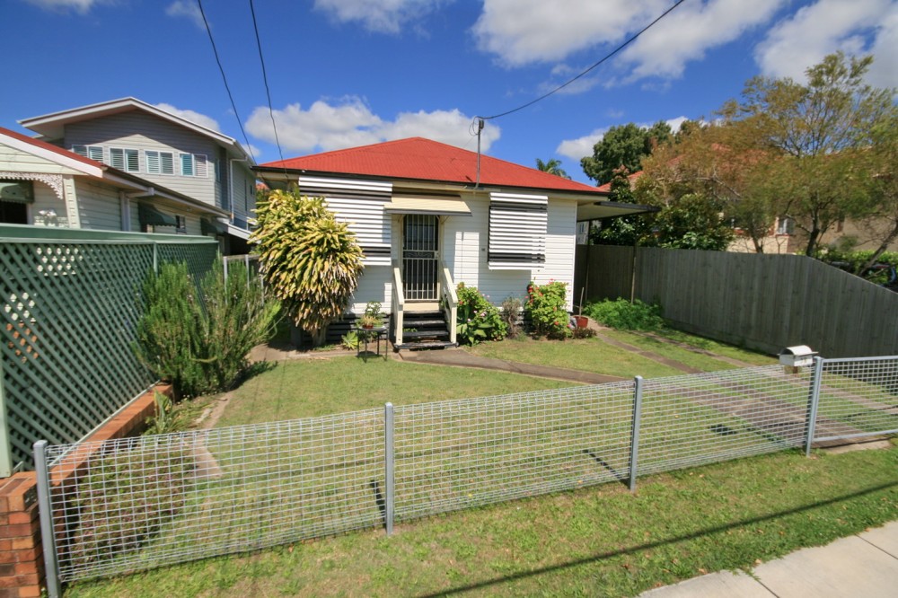 Property For Sale in Wynnum