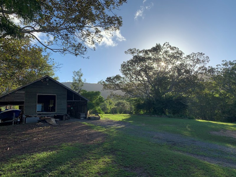 Real Estate in Moy Pocket