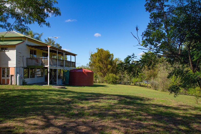 Real Estate in Moy Pocket