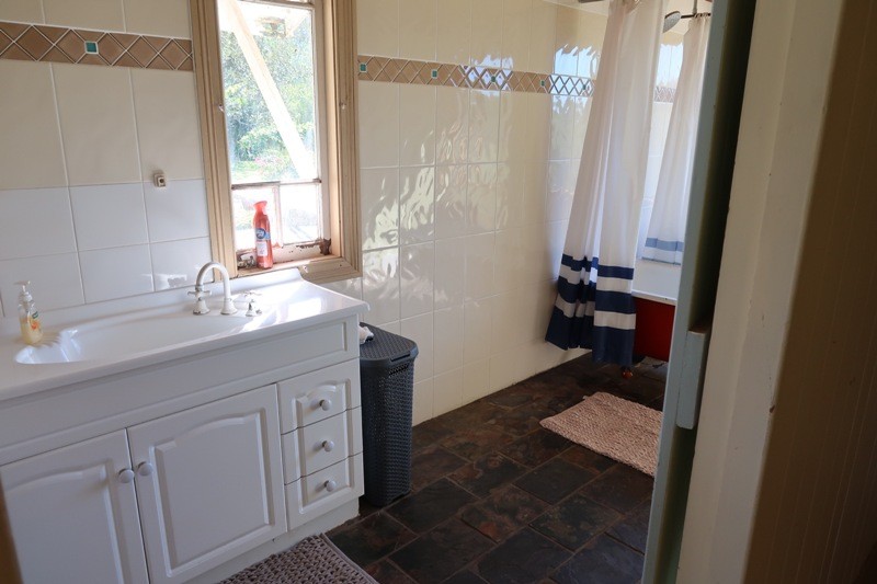 Open for inspection in Moy Pocket