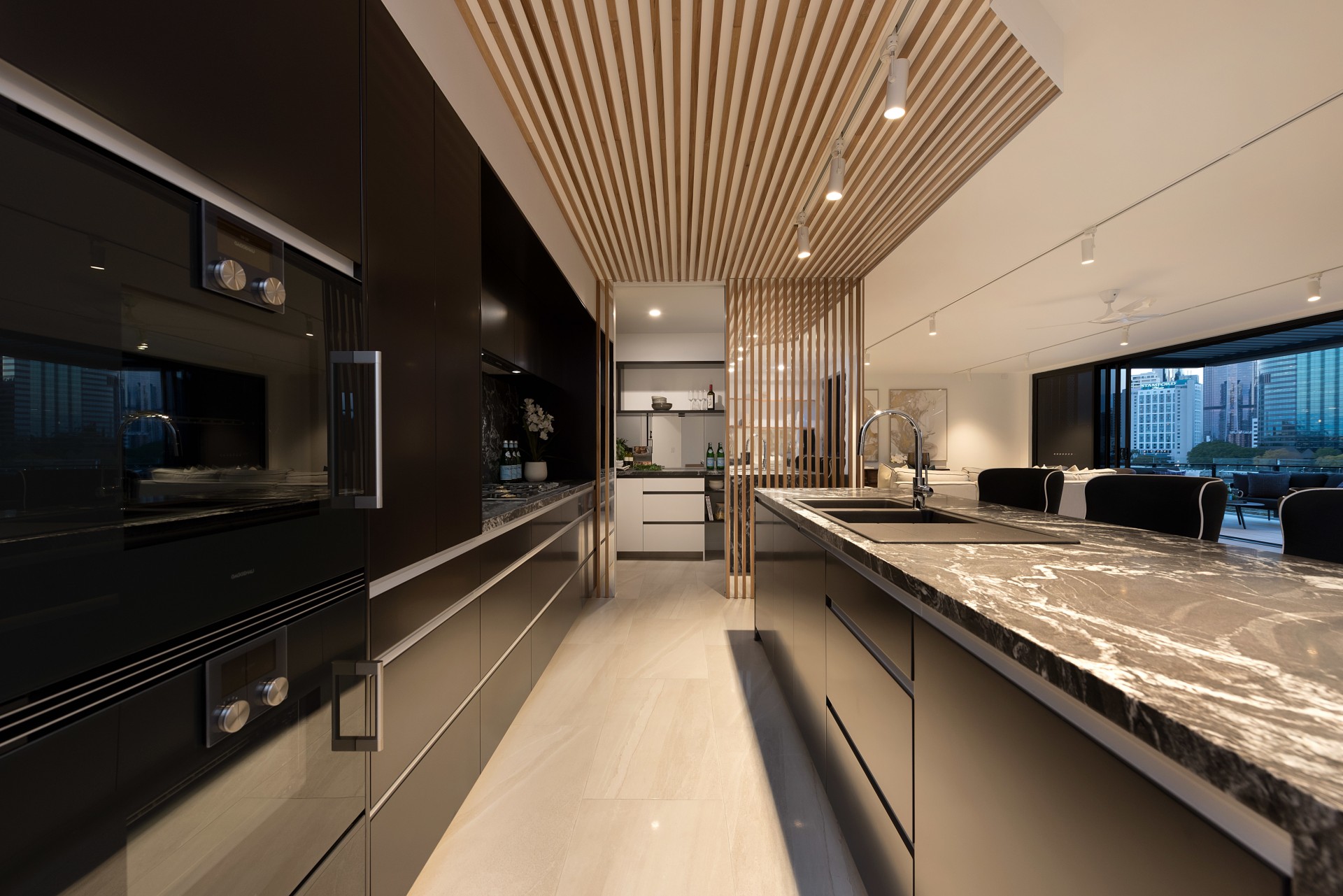 Kangaroo Point real estate For Sale