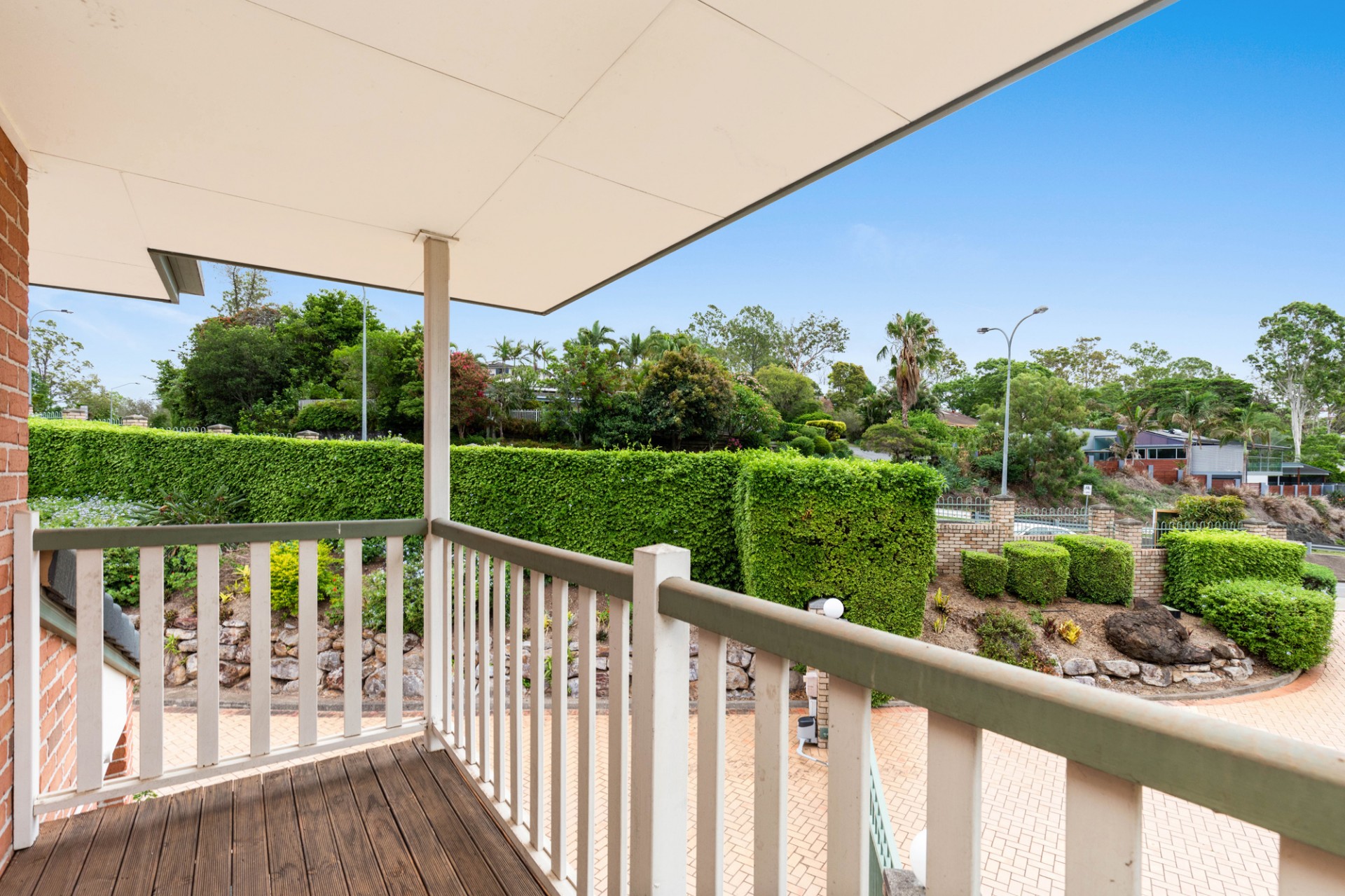 Real Estate in Mount Ommaney