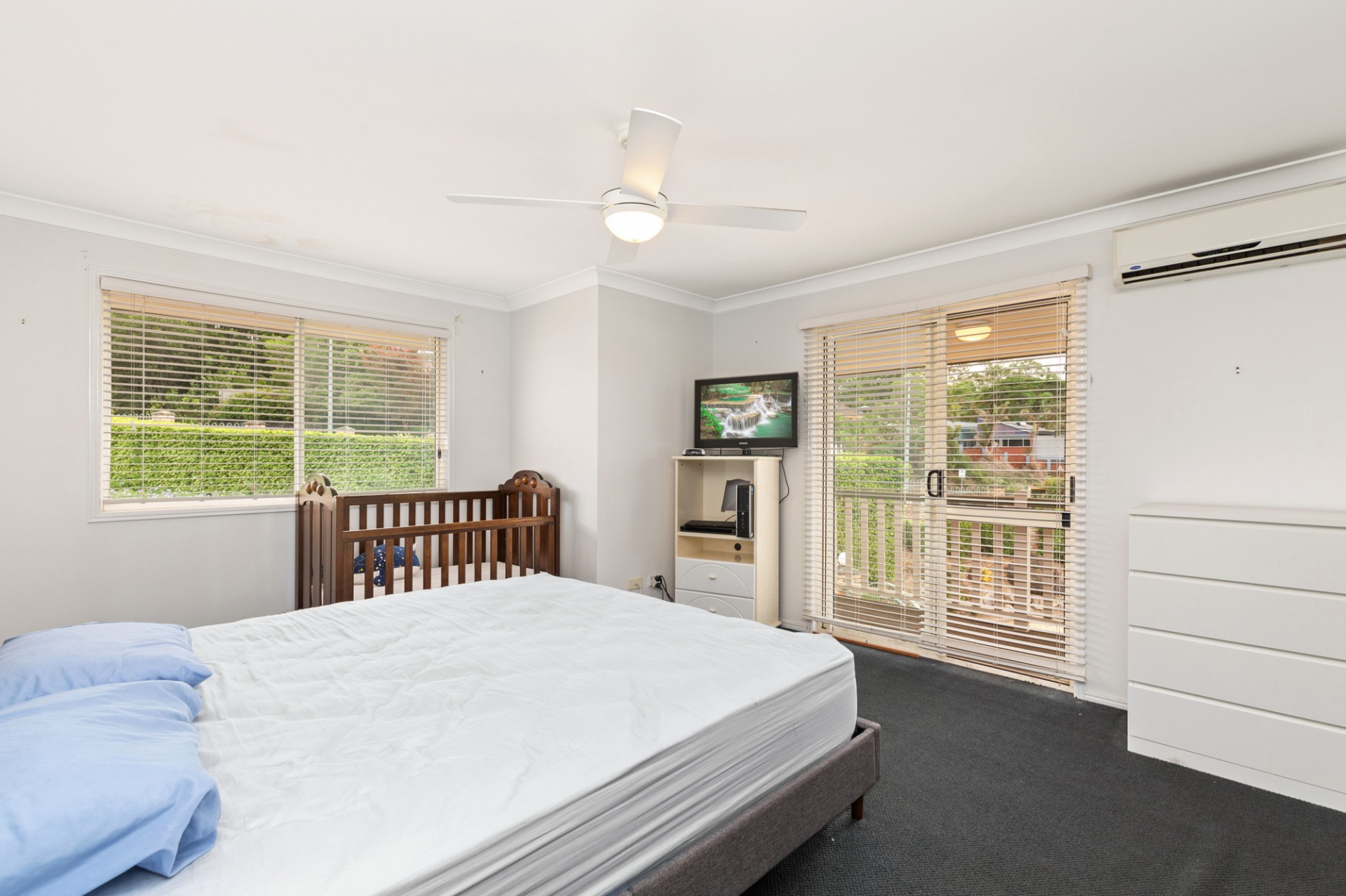 Real Estate in Mount Ommaney