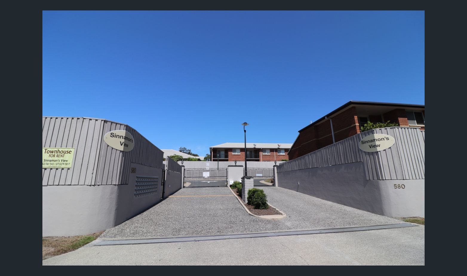 Real Estate in Sinnamon Park