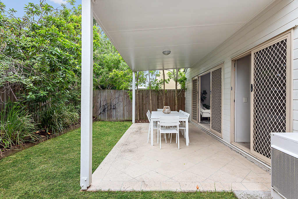 Real Estate in Carina Heights