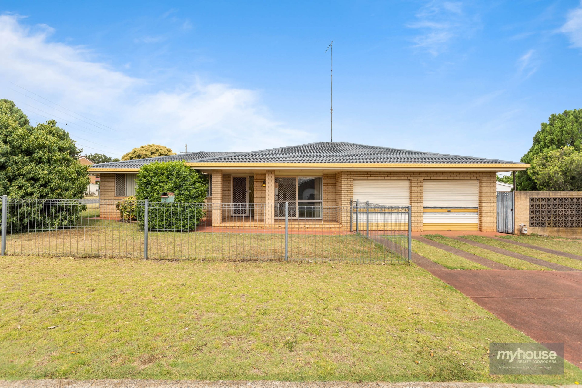 2 Sampson Street, Wilsonton > myhouse realty Toowoomba