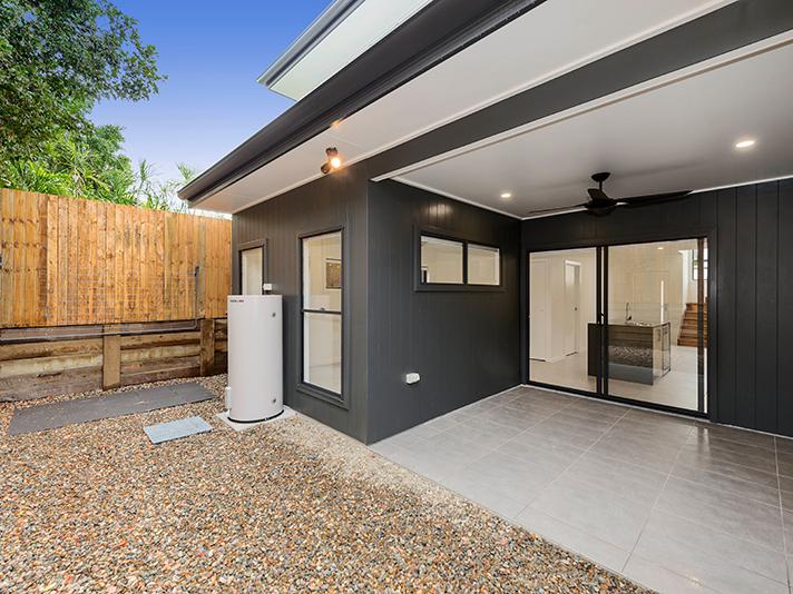 25A Tenth Avenue, Coorparoo > Core Estate Agents