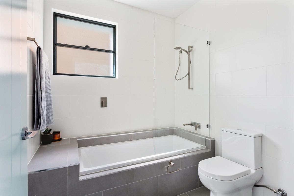 Real Estate in Ascot