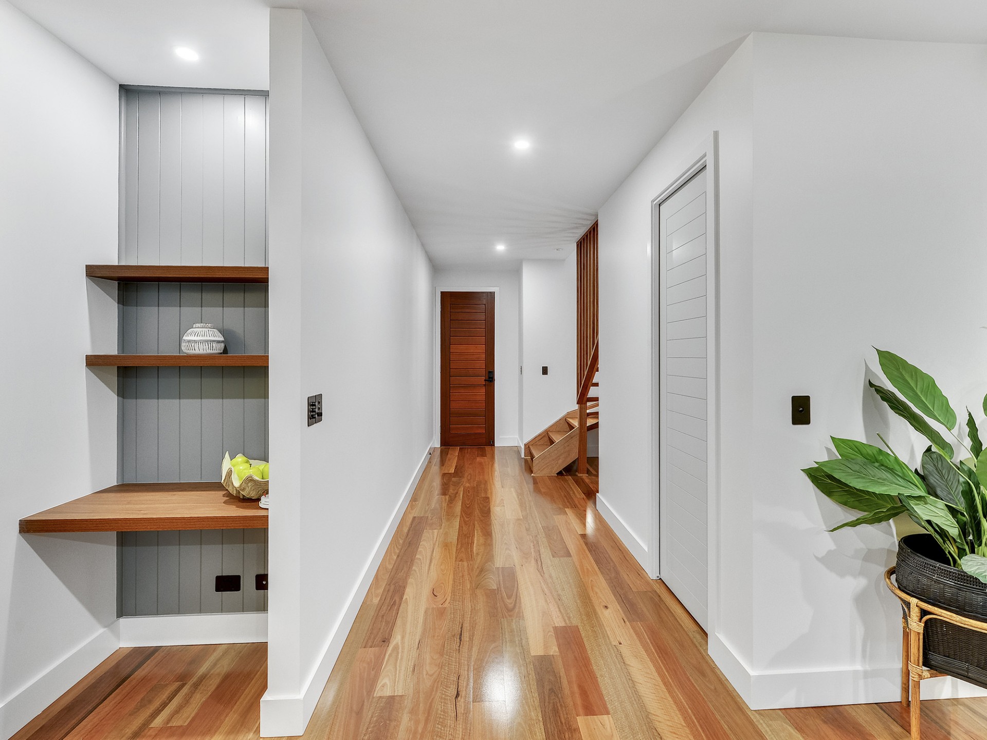 Real Estate in Ascot