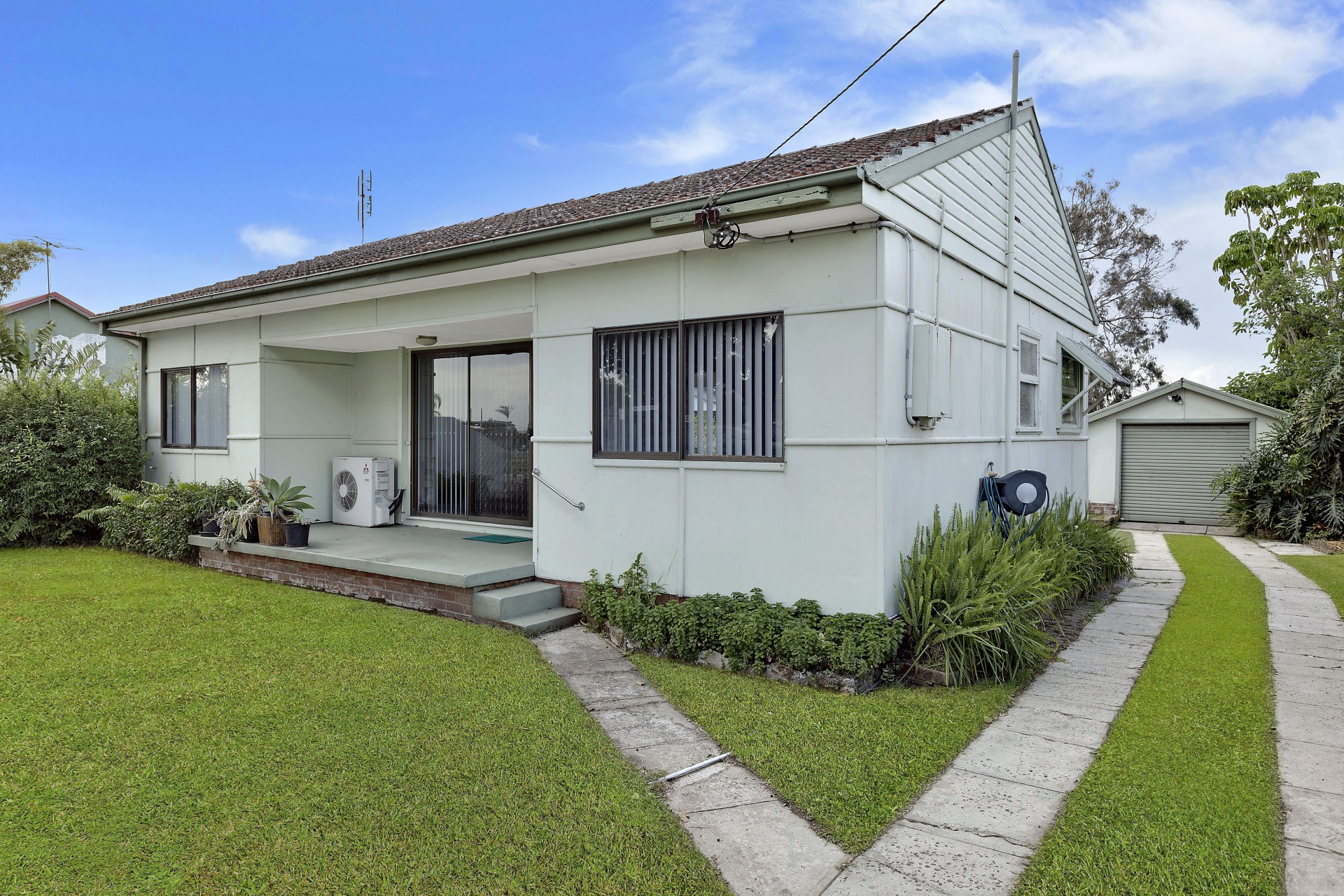 Open for inspection in Toukley