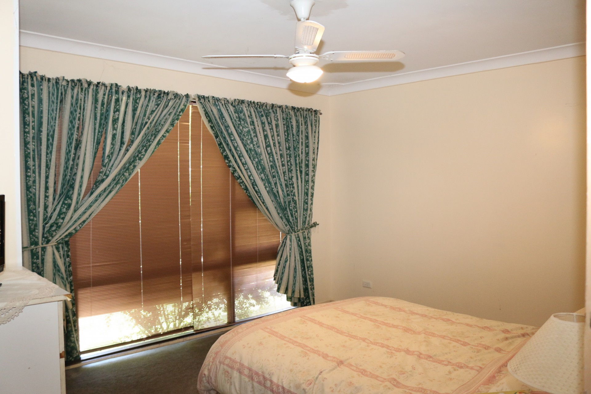 Open for inspection in Tuggerawong