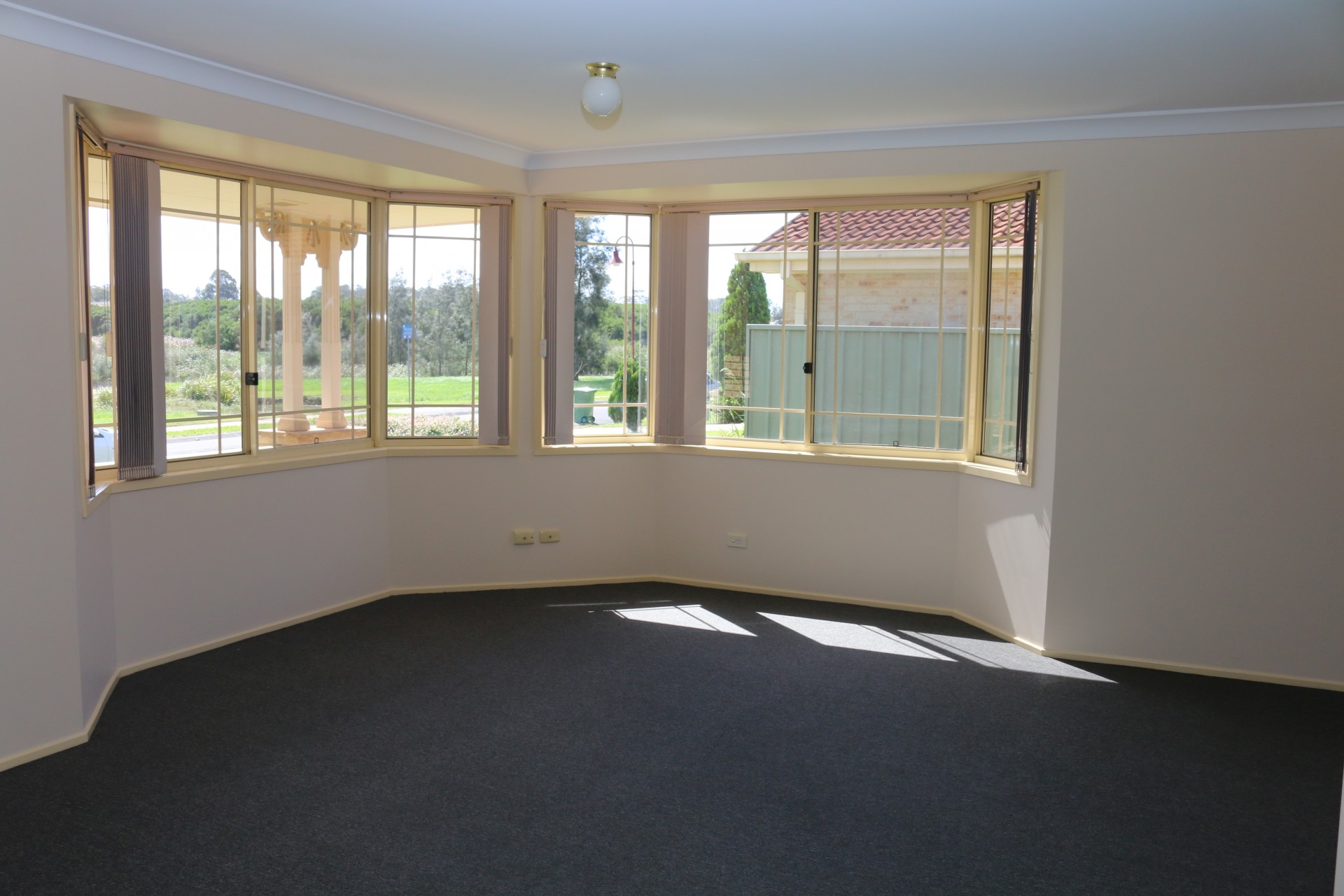 Hamlyn Terrace real estate For Rent