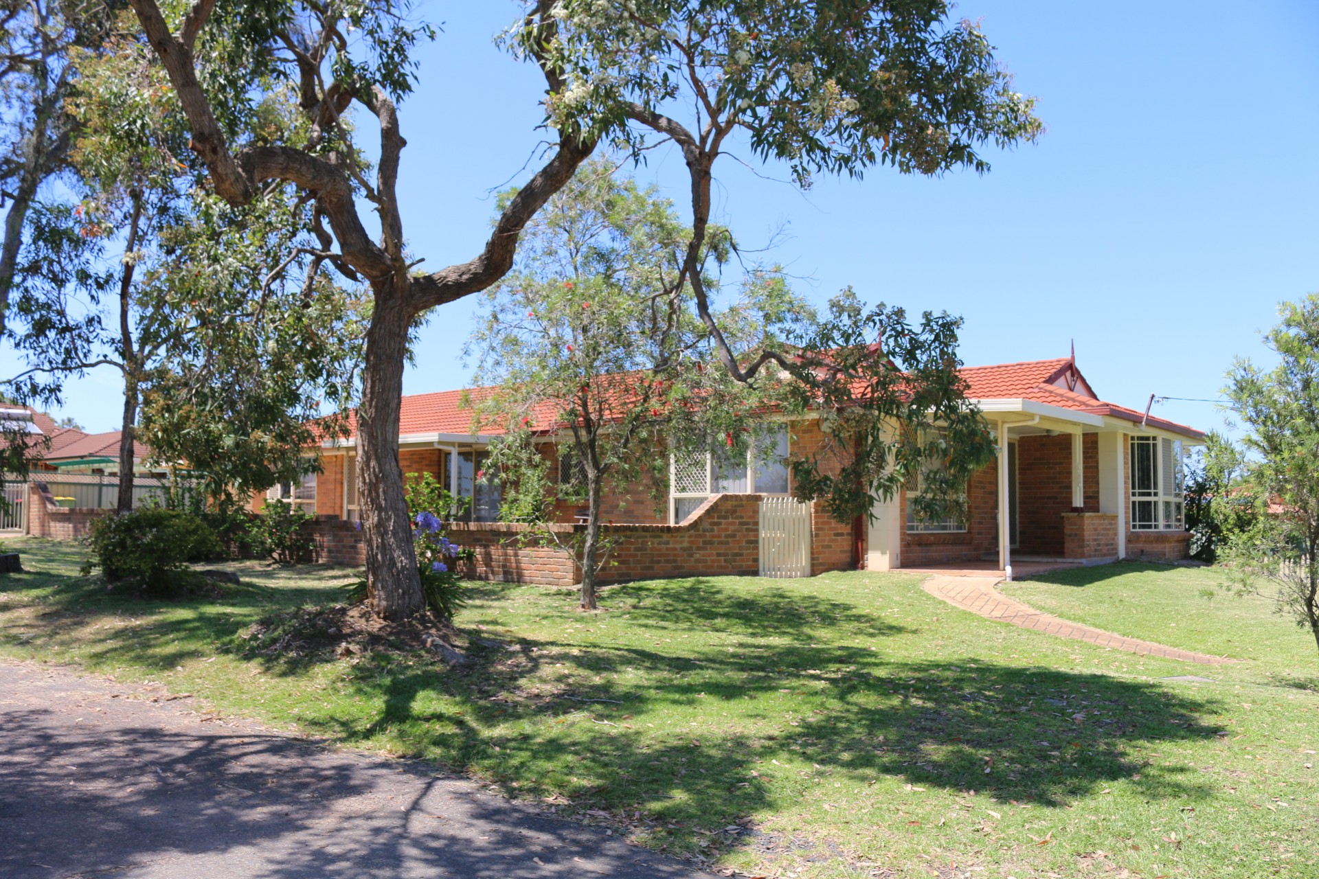 Property For Rent in Tuggerawong