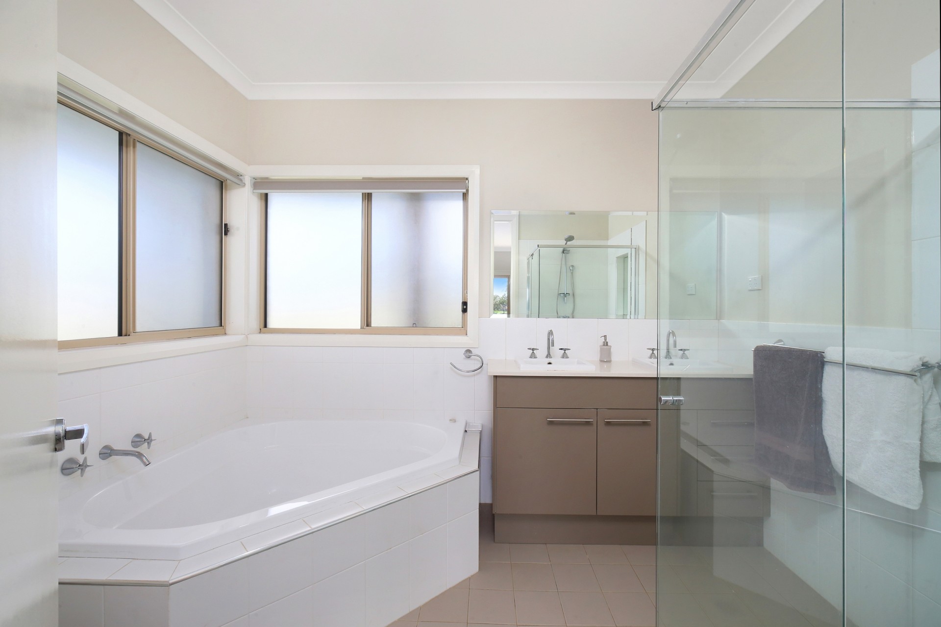 Real Estate in Mangrove Mountain