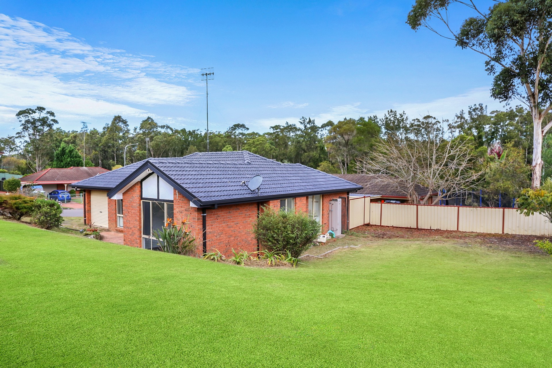 99 Bottlebrush Drive, Glenning Valley > Capital One Real Estate