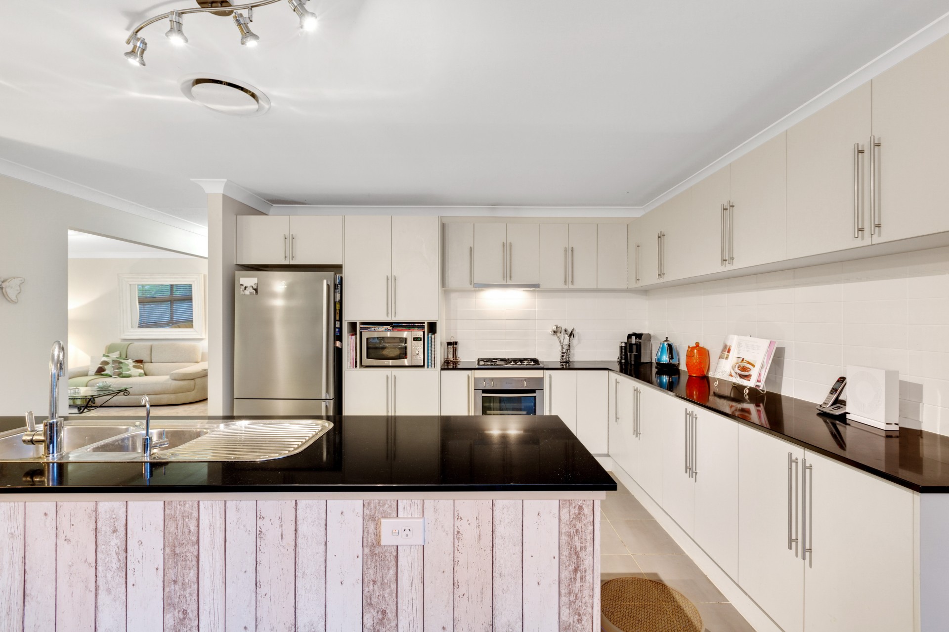 Woongarrah real estate Sold