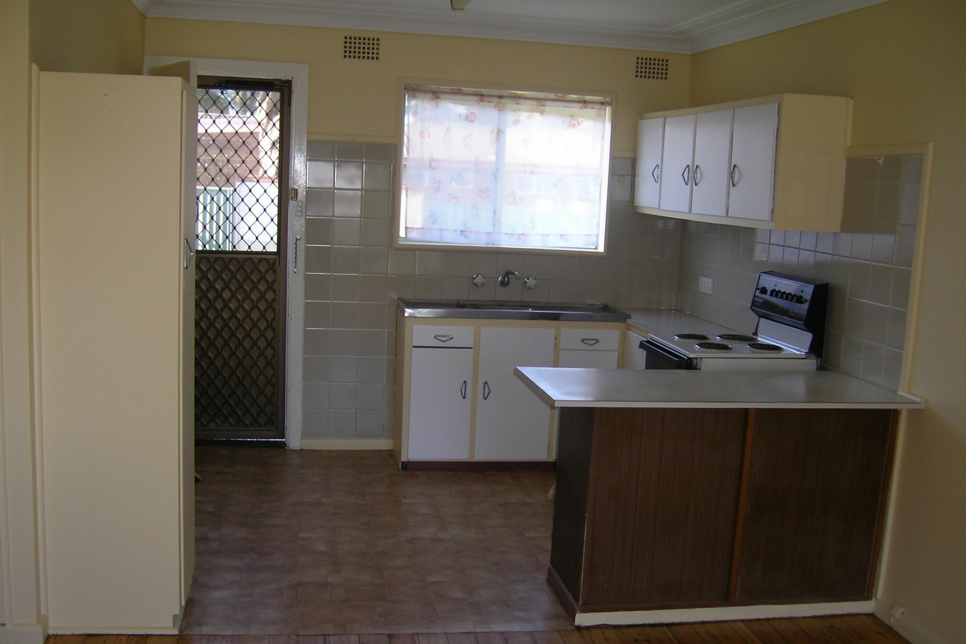 Gorokan real estate Leased