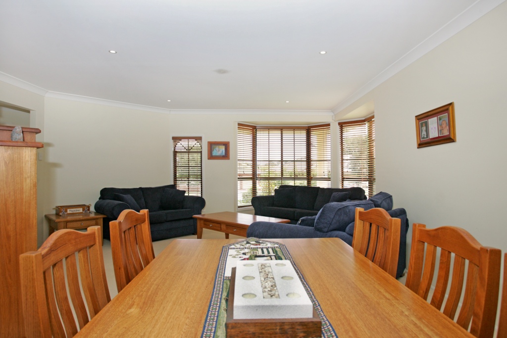 Real Estate in Hamlyn Terrace
