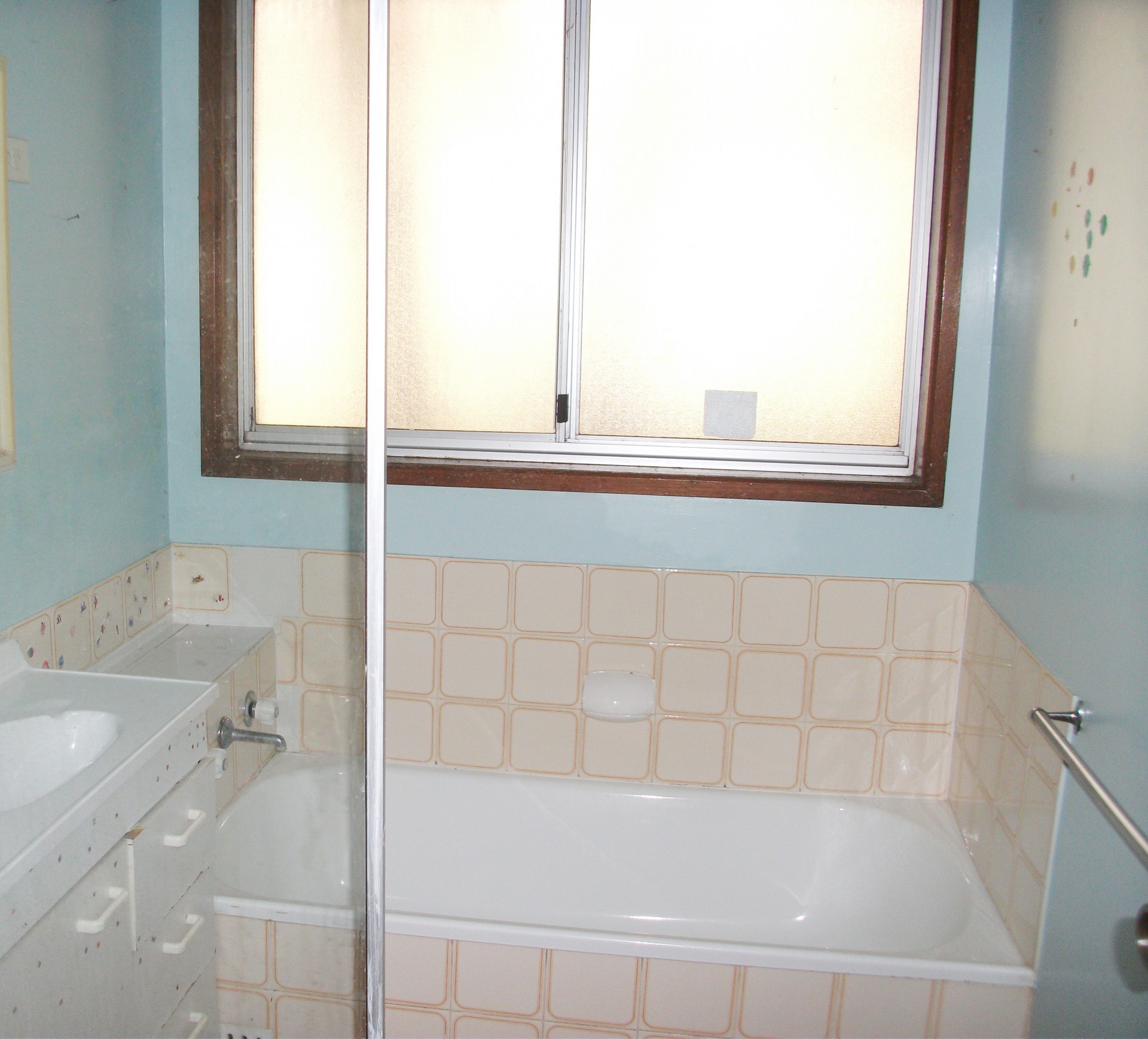 Real Estate in Watanobbi