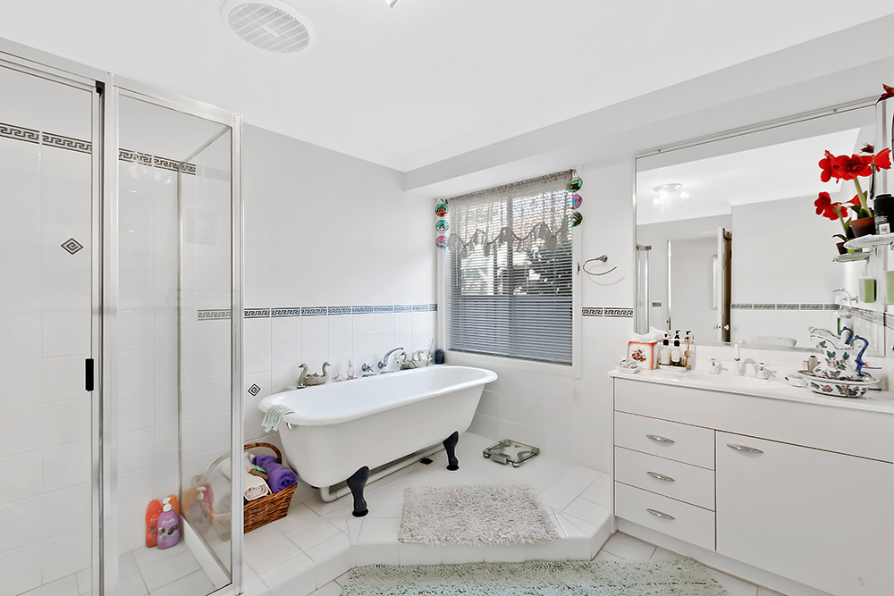 Real Estate in Hamlyn Terrace