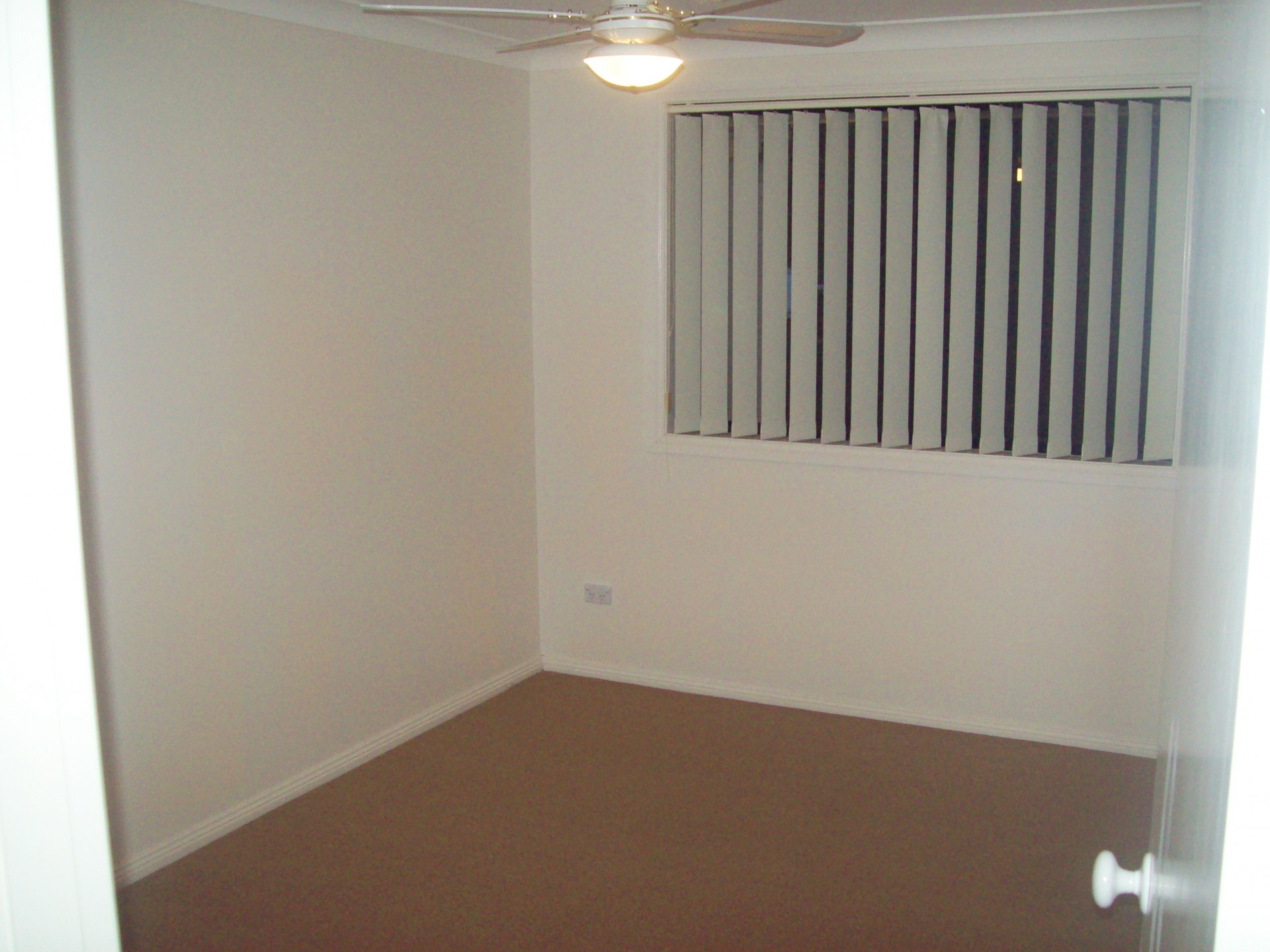 Real Estate in Tuggerawong