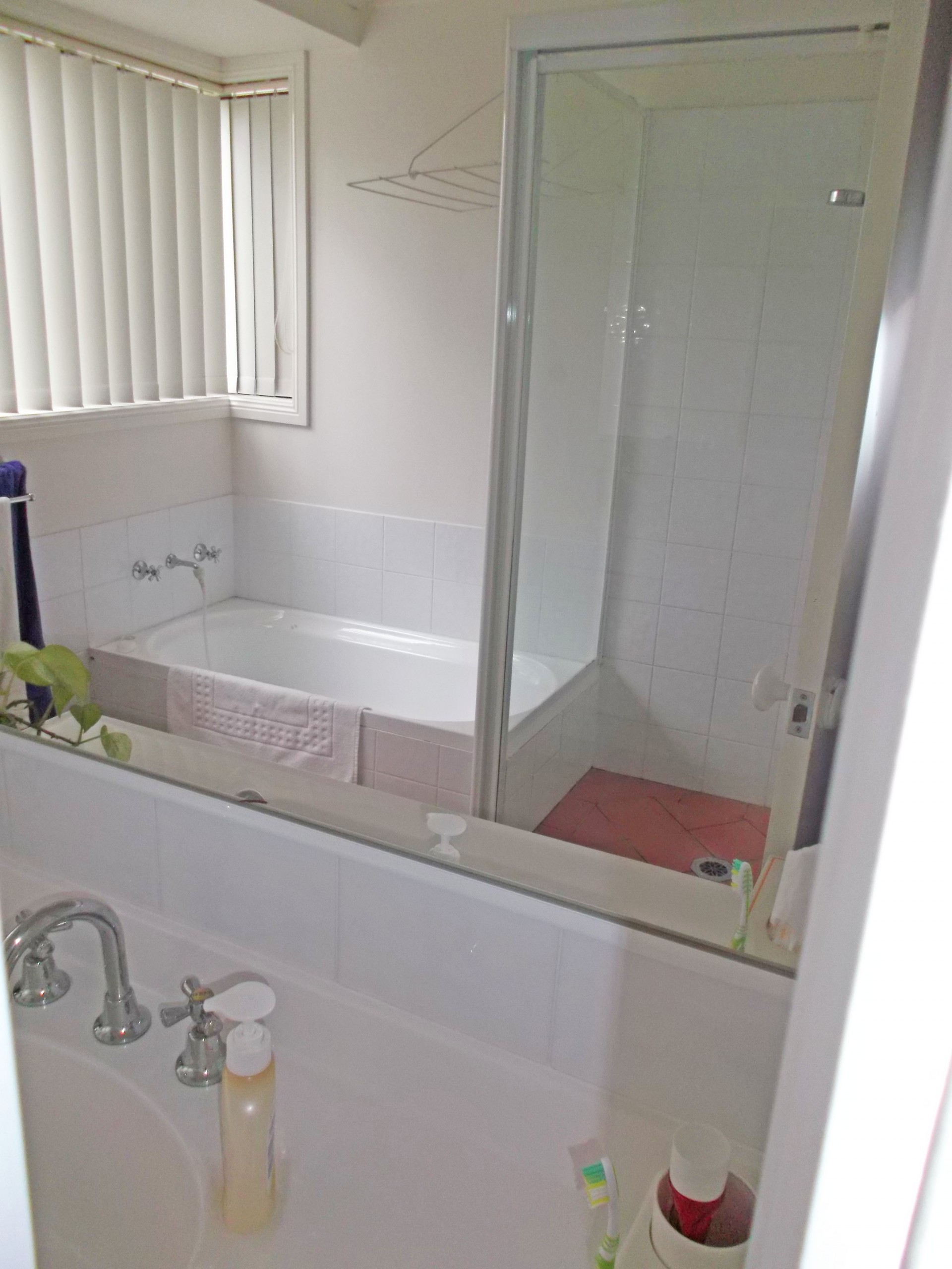Real Estate in Tuggerawong