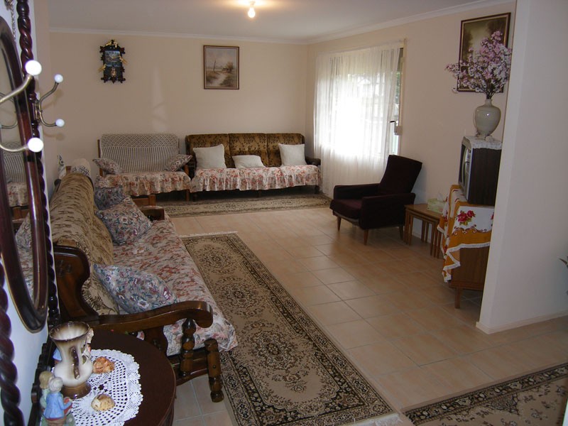 Lounge room & entry