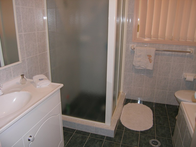 Main bathroom