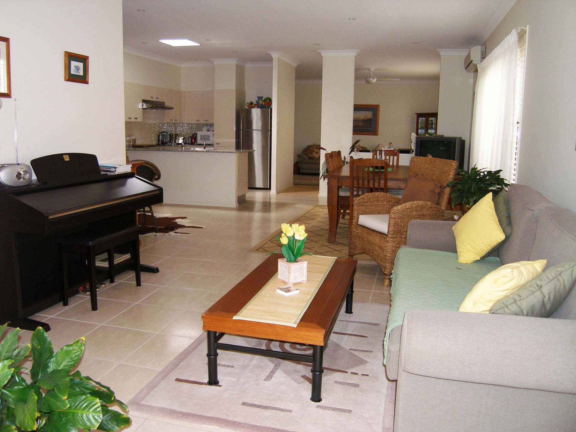 Living, dining & kitchen