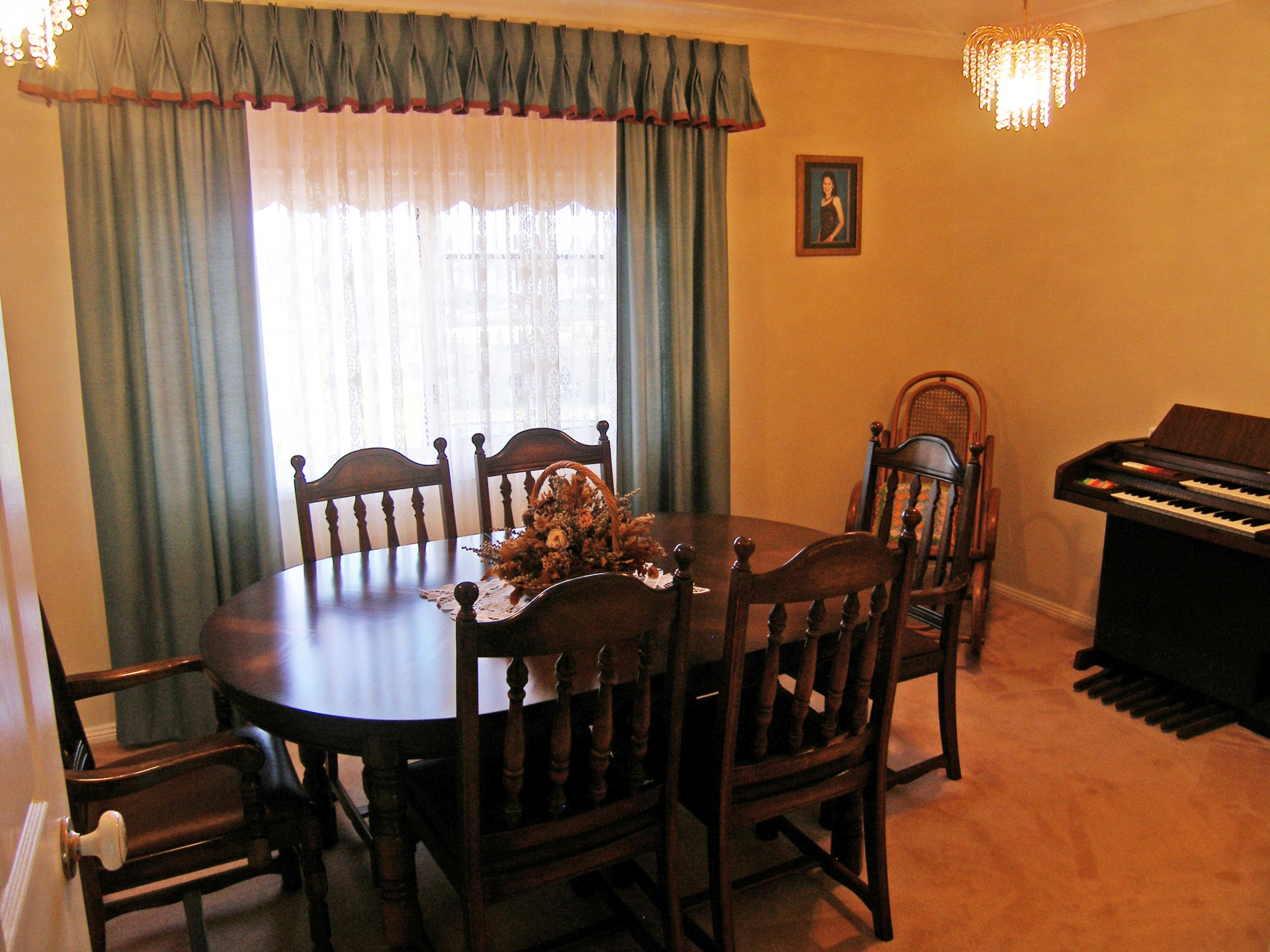 Formal dining room