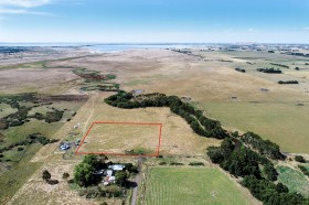 Property in Pirron Yallock - Sold for $150,000