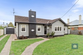 Property in Colac - Sold for $431,000