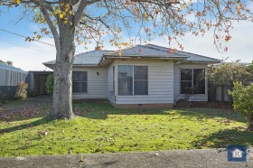 Property in Colac - Sold for $372,600