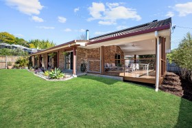 26 Greycliffe Street, Mount Gravatt East, QLD 4122