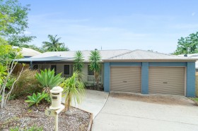 7 Cunningham Street, Landsborough, QLD 4550