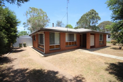 Property in Crows Nest - $300 Weekly