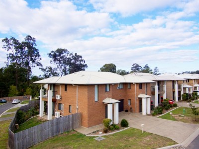 Property in Doolandella - Offer over $299,000