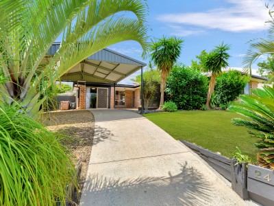 Property in Boronia Heights - Offers over $319,000