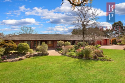 Property in Kenthurst - Sold for $2,700,000