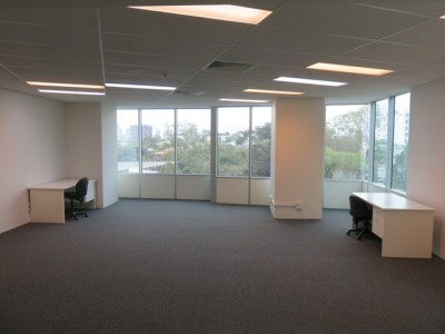 Property in Southport - $2,600 PLUS GSTp.c.m ( INCLUDES OUTGOINGS )