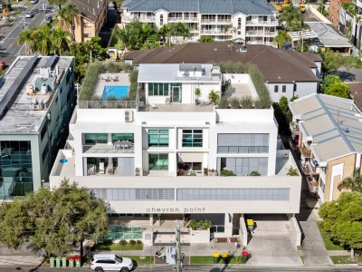 Property in Surfers Paradise - OFFERS OVER $930 000