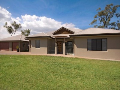 31 Dartmoor Dr, Kelso, QLD 4815