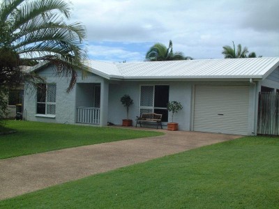 12 St Ives St, Mount Louisa, QLD 4814