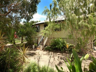 8 Macrossan St, South Townsville, QLD 4810