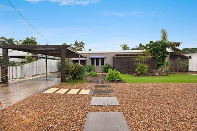 17 Fantome Street, Rowes Bay, QLD 4810