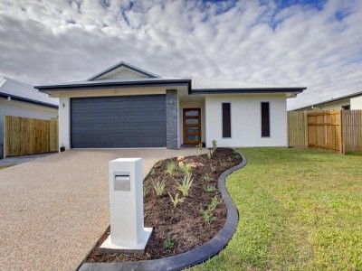7 Black Apple Ave, Mount Low, QLD 4818