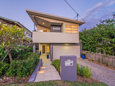 Property in Lota - Sold for $790,000