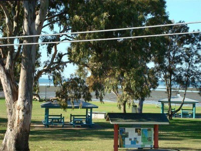 Property in Lota - Leased