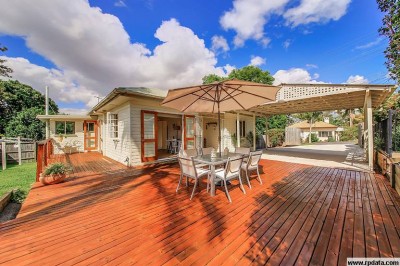 Property in Lota - Leased